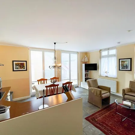 Uns Strandhus Apartment *
